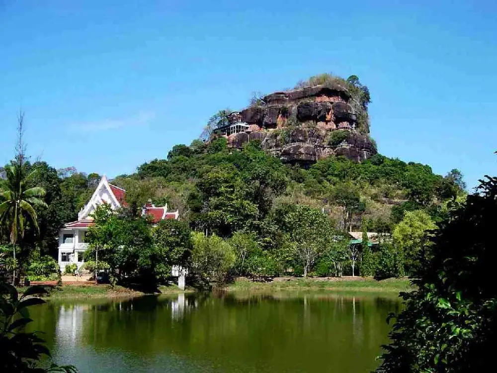 Wat Phu Tok